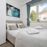 Aparthotel Izerskie - Ul. Cicha 13d-e 3*