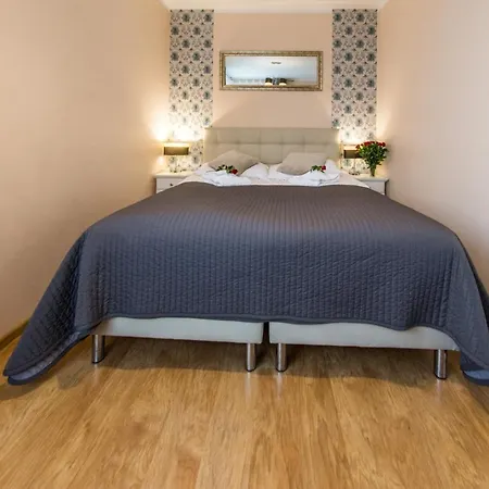 Izerskie - Ul. Cicha 13d-e 3*