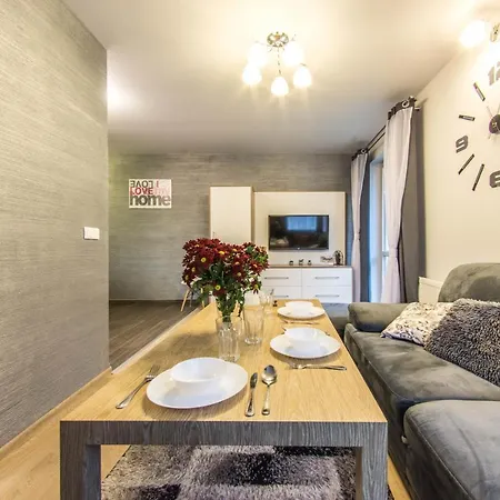 Izerskie - Ul. Cicha 13d-e 3*