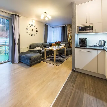 Apart Otel Izerskie - Ul. Cicha 13d-e Świeradów-Zdrój