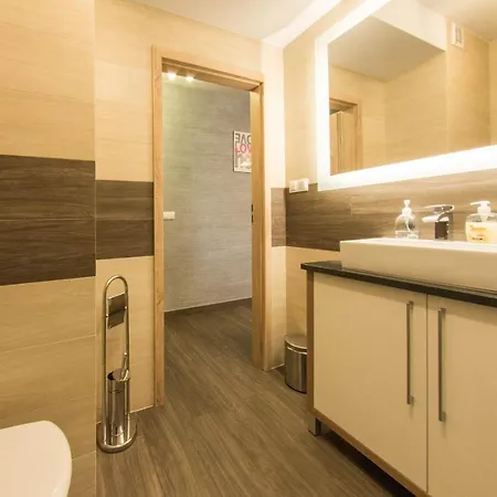 Apart Otel Izerskie - Ul. Cicha 13d-e 3*