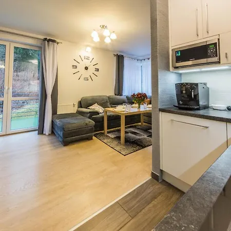 Apart Otel Izerskie - Ul. Cicha 13d-e Świeradów-Zdrój