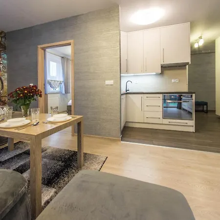 Izerskie - Ul. Cicha 13d-e Apart Otel