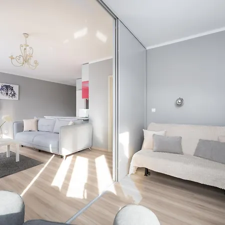 Izerskie - Ul. Cicha 13d-e 公寓式酒店 3*