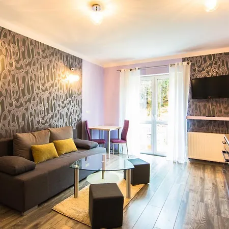 Izerskie - Ul. Cicha 13d-e Apart Otel