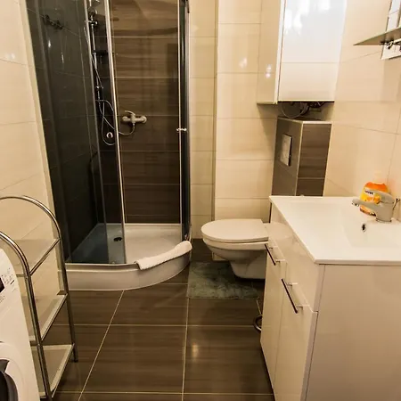 Izerskie - Ul. Cicha 13d-e 아파트호텔