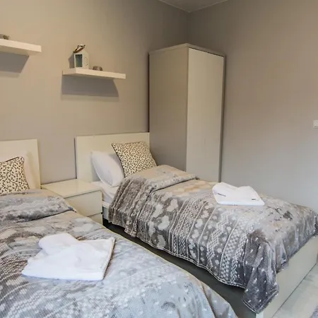 Apart Otel Izerskie - Ul. Cicha 13d-e