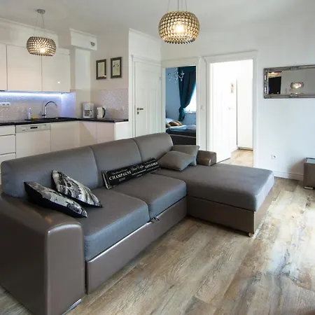 Izerskie - Ul. Cicha 13d-e Apart Otel 3*