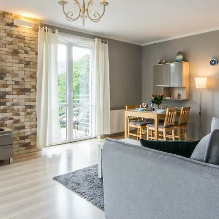 Apart Otel Izerskie - Ul. Cicha 13d-e 3*