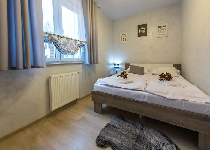 Apart Otel Izerskie - Ul. Cicha 13d-e Świeradów-Zdrój