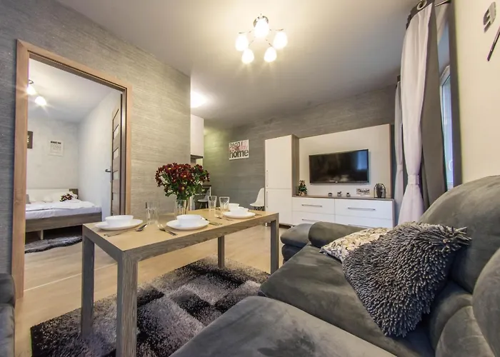 Apart Otel Izerskie - Ul. Cicha 13d-e 3*