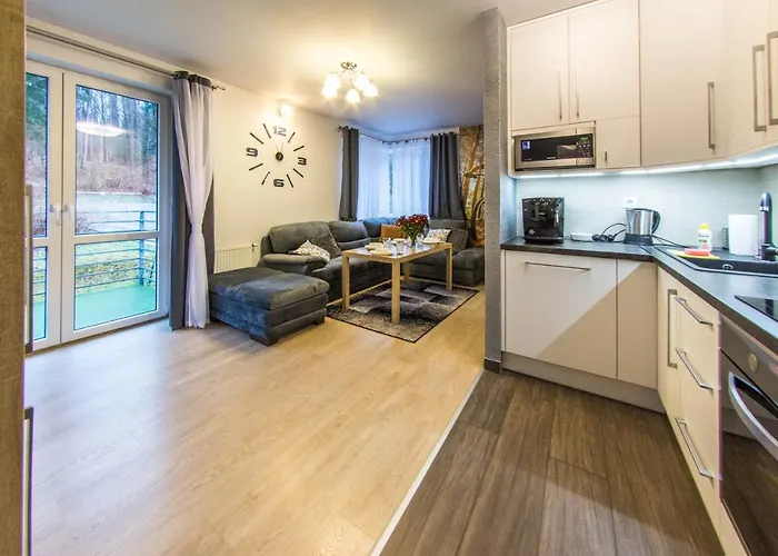 Apart Otel Izerskie - Ul. Cicha 13d-e Świeradów-Zdrój