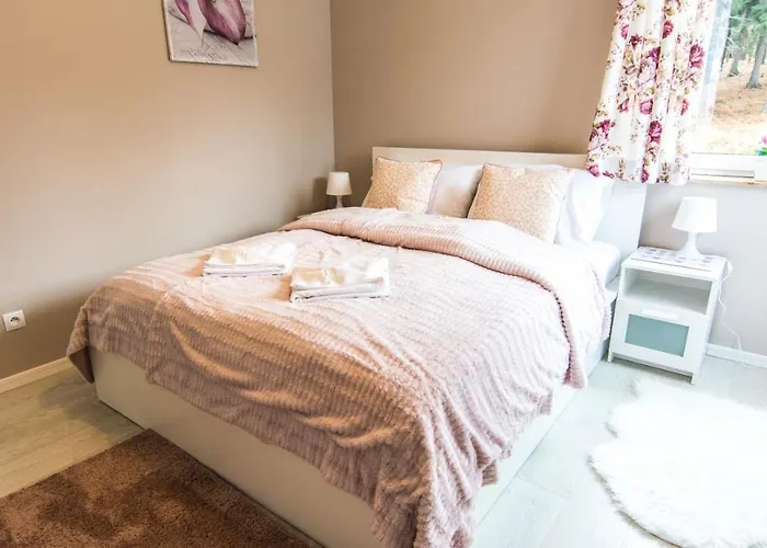 Izerskie - Ul. Cicha 13d-e 3*