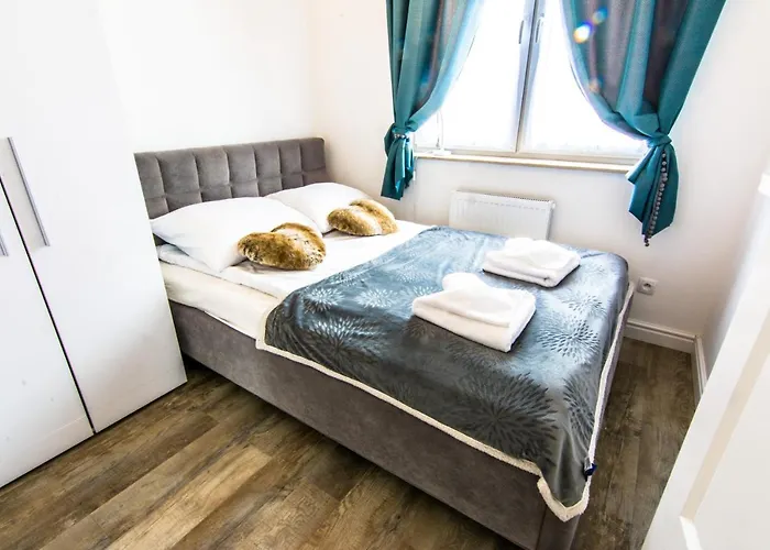 Apart Otel Izerskie - Ul. Cicha 13d-e Świeradów-Zdrój